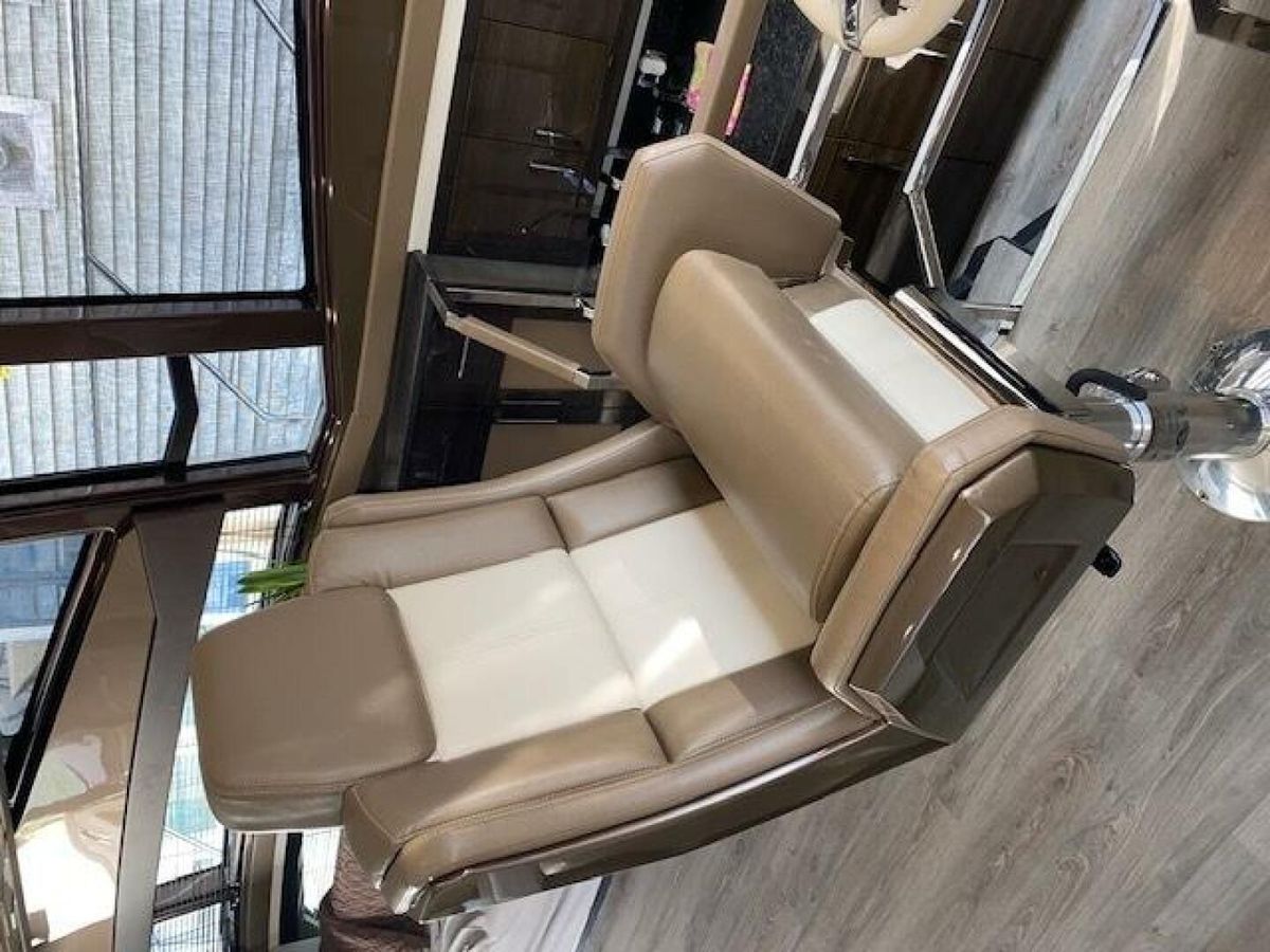 2014 Marquis 63 
