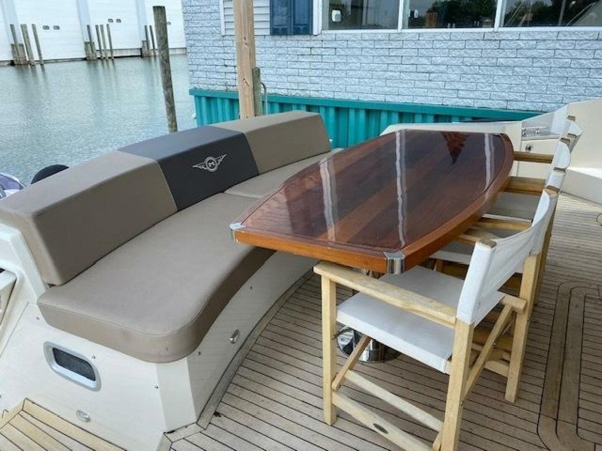 2014 Marquis 63 