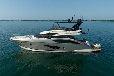 Marquis 63 Sport Yacht