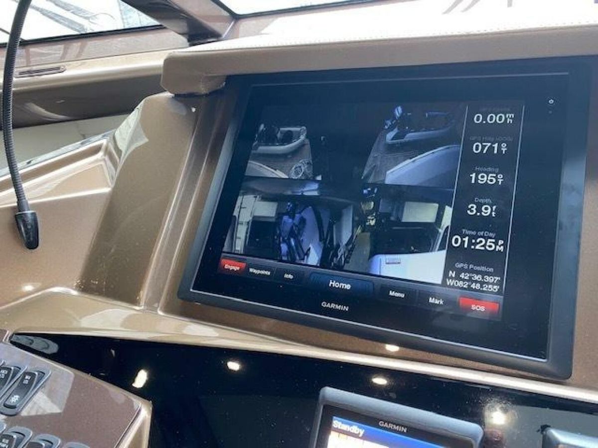 2014 Marquis 63 