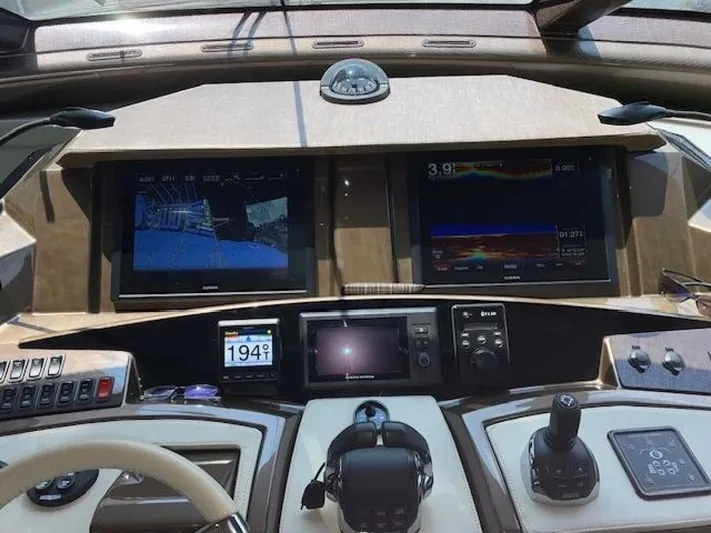 7th Heaven Yacht Photos Pics 2014 Marquis 63 Sport Yacht - Image 45