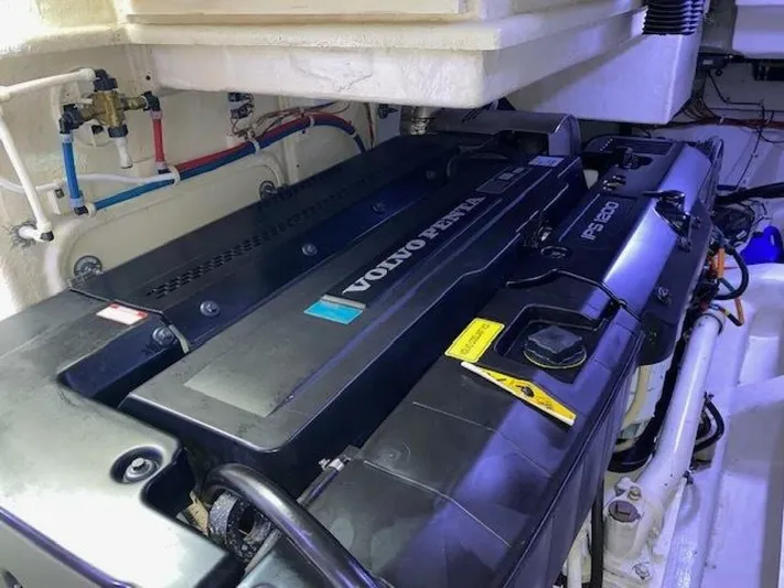 7th Heaven Yacht Photos Pics 2014 Marquis 63 Sport Yacht - Image 59