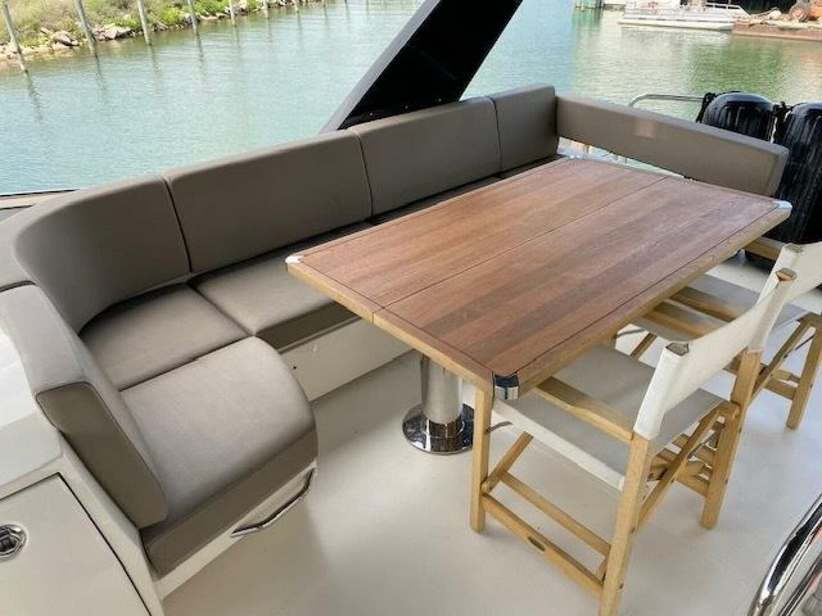2014 Marquis 63 