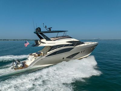 Yacht