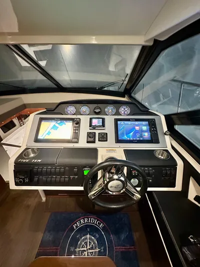 Perridice Yacht Photos Pics 2017 Sea Ray Sundancer 510 helm with advanced navigation displays and controls.