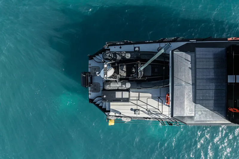 Vanguard Yacht Photos Pics 