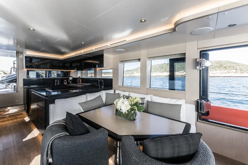 Vanguard Yacht Photos Pics 