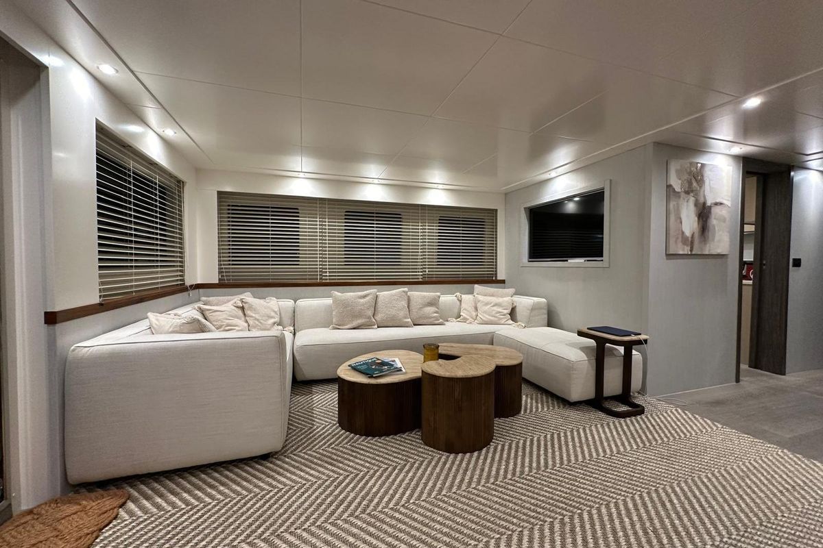 2021 Terranova Yachts 85 