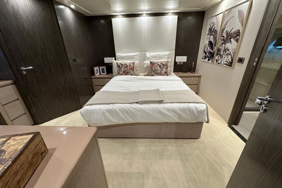 2021 Terranova Yachts 85 
