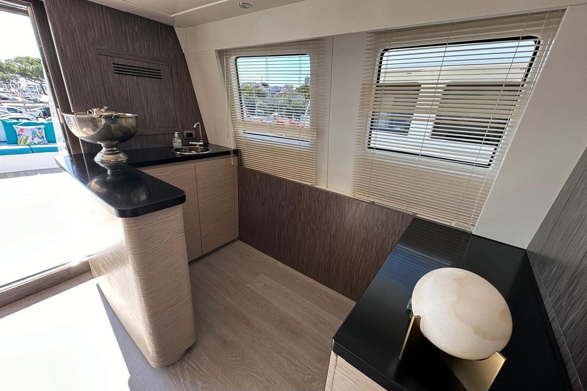 2021 Terranova Yachts 85 