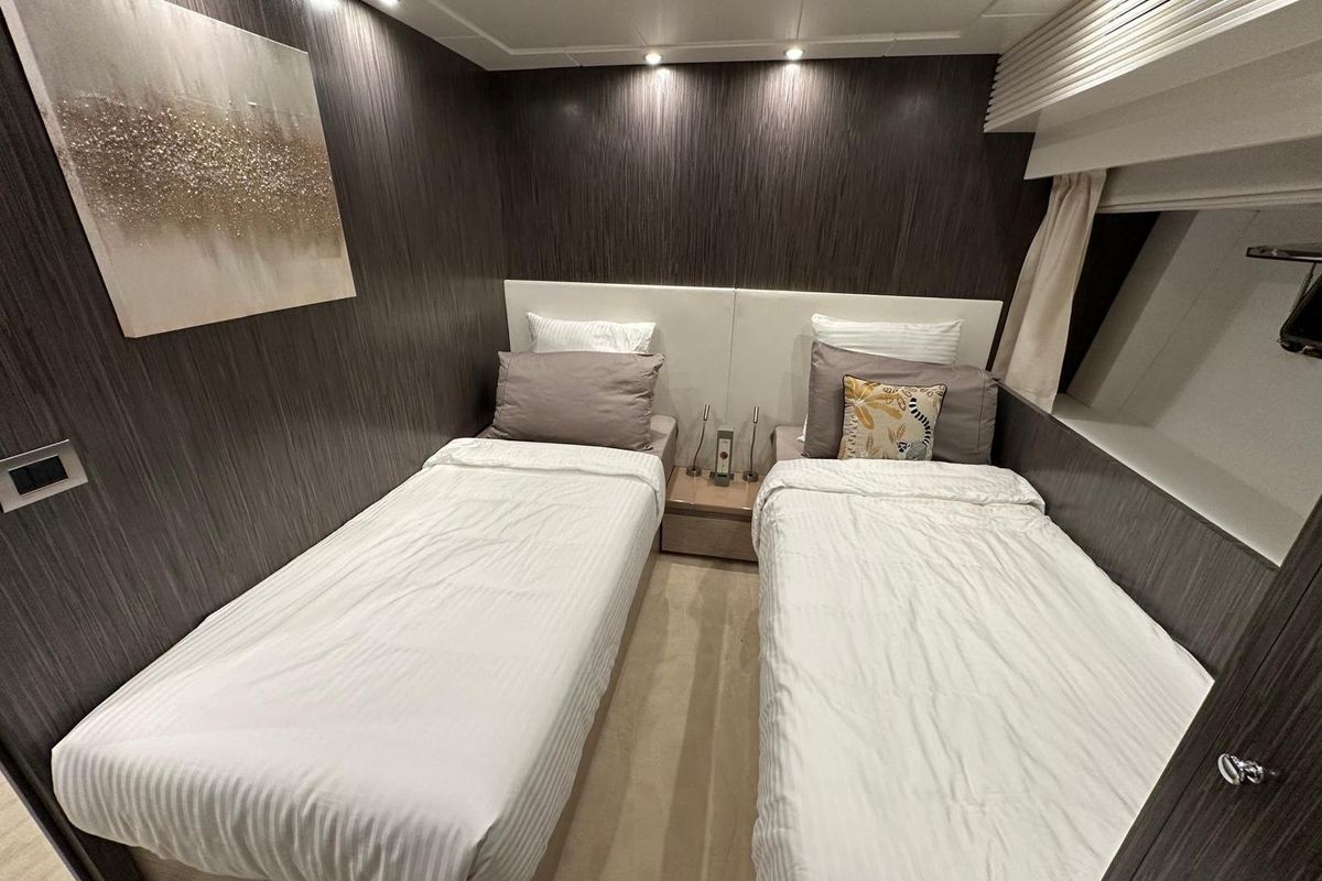 2021 Terranova Yachts 85 