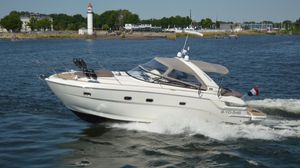 2011 Bavaria 38S