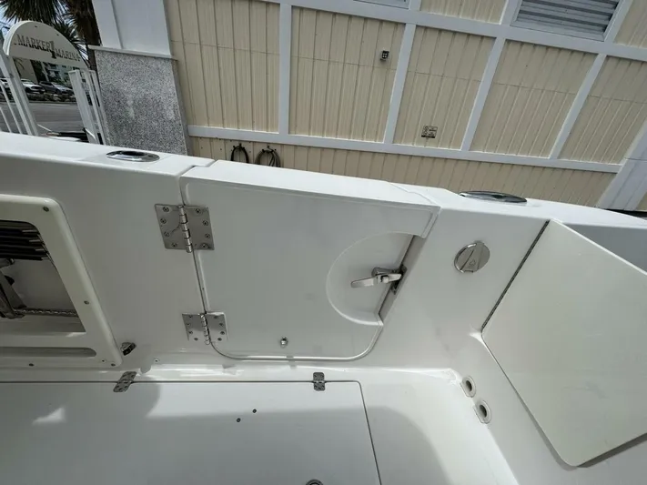 Last Cast Yacht Photos Pics 2017 Edgewater 262cc - Image 28