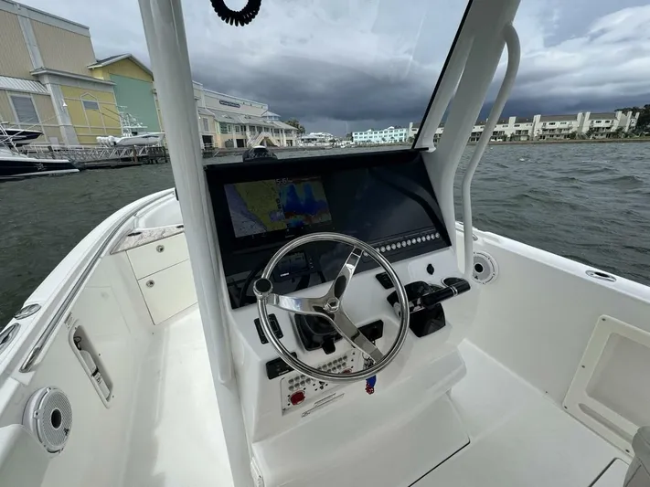 Last Cast Yacht Photos Pics 2017 Edgewater 262cc - Image 13