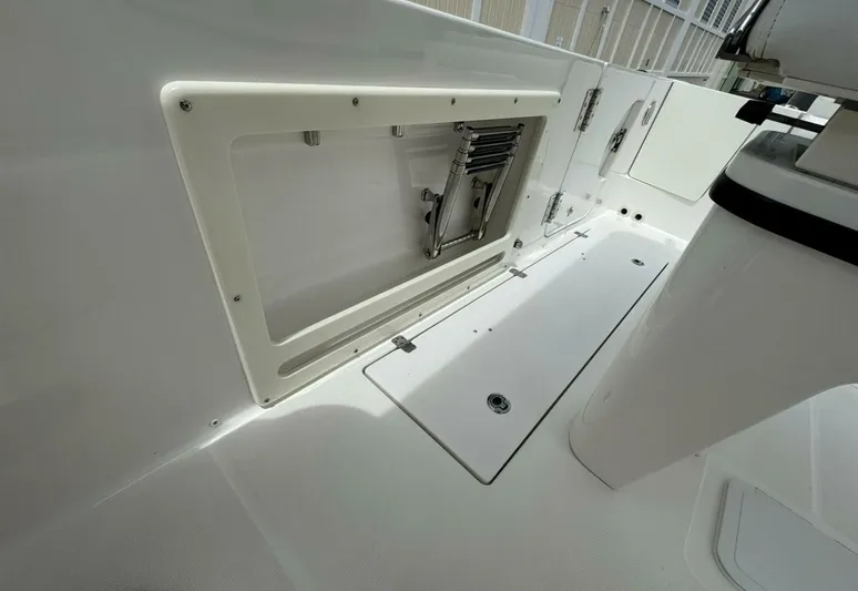 Last Cast Yacht Photos Pics 2017 Edgewater 262cc - Image 27