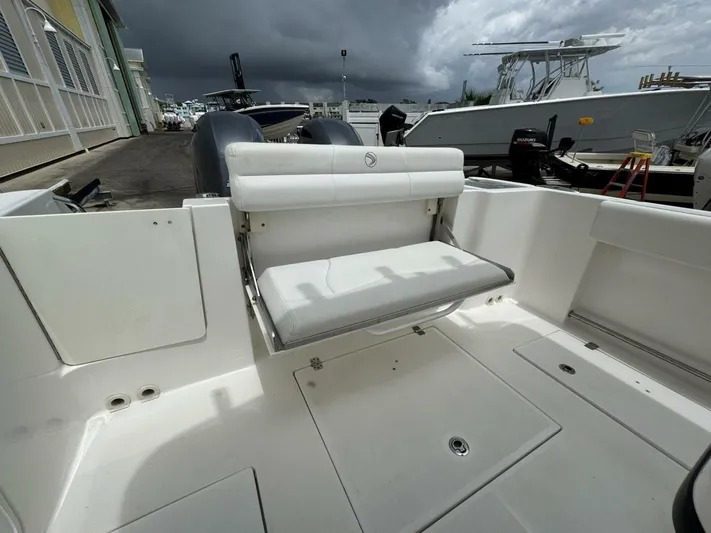 Last Cast Yacht Photos Pics 2017 Edgewater 262cc - Image 36