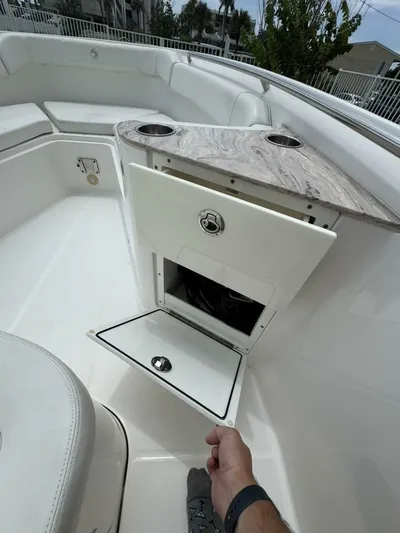 Last Cast Yacht Photos Pics 2017 Edgewater 262cc - Image 21