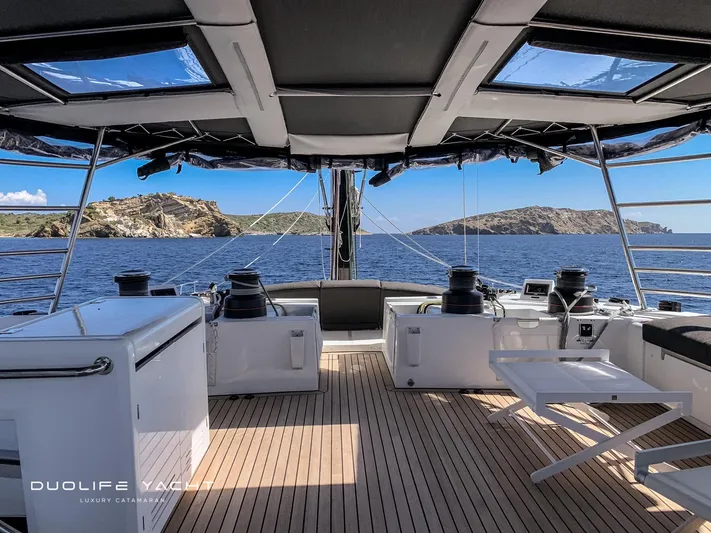 Duolife Yacht Yacht Photos Pics Luxurious Lagoon 620 yacht deck with ocean view, 2019 model.