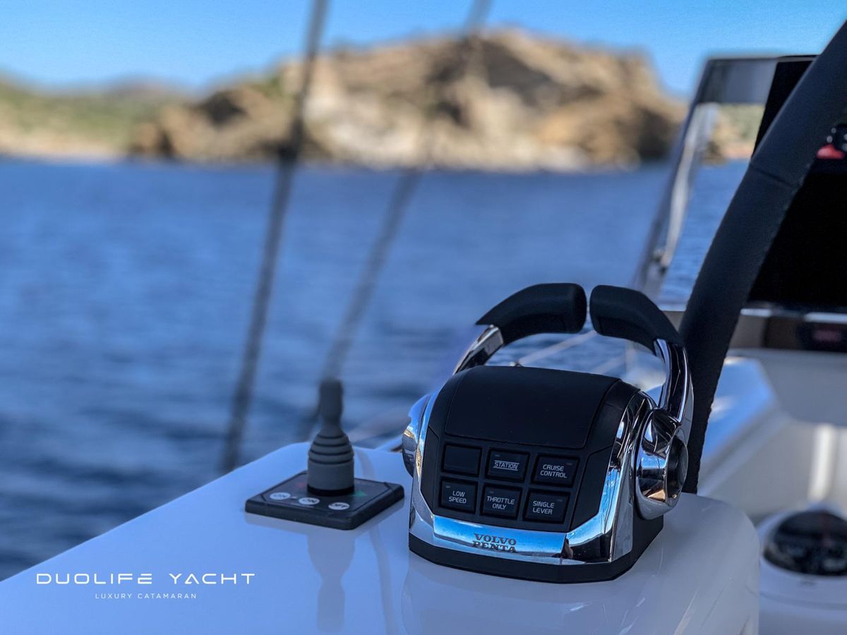 2019 Lagoon 62 