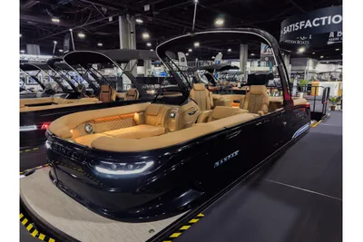 Godfrey SanPan 25' Split Bench Co-Captain - 2500 SBC