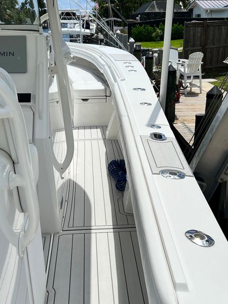 2019 Regulator 34