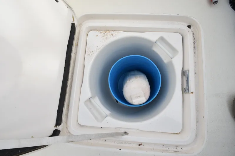 Series 60 Engines Yacht Photos Pics Bucket in boat hatch of Ocean 46 Super Sport 2006.