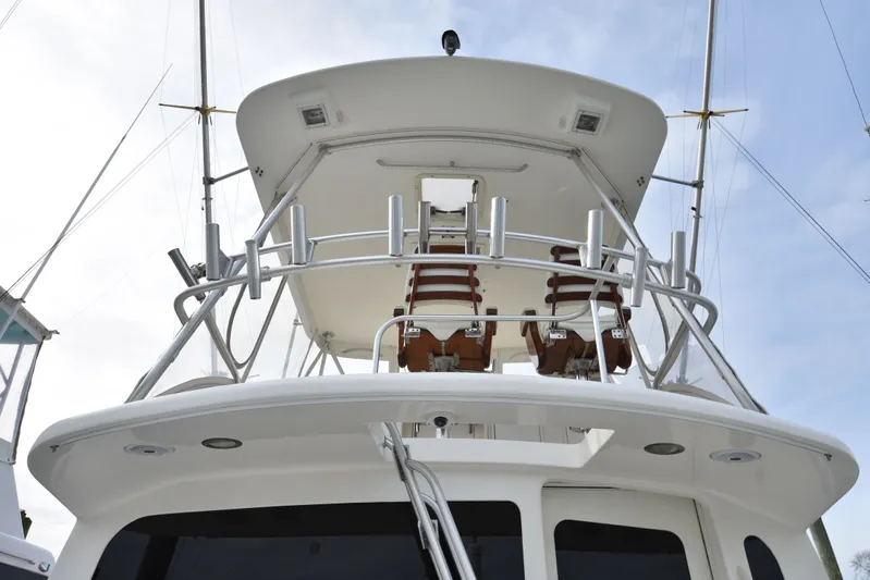 Series 60 Engines Yacht Photos Pics Rear view of a 2006 Ocean 46 Super Sport yacht.