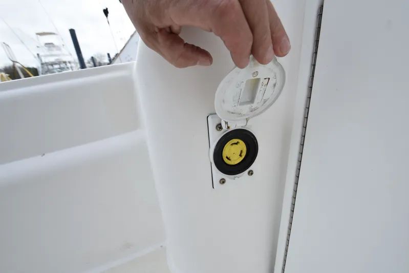 Series 60 Engines Yacht Photos Pics Hand opening cover on Ocean 46 Super Sport 2006 boat.