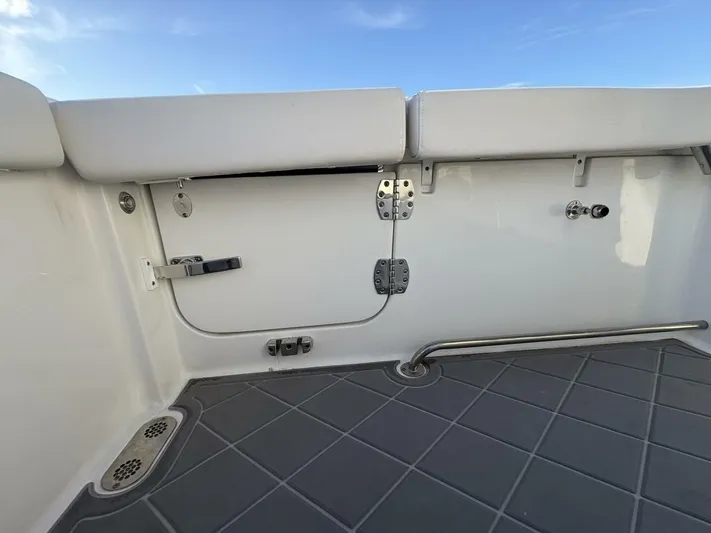  Yacht Photos Pics 2020 Sea Hunt Gamefish 27 - Image 9