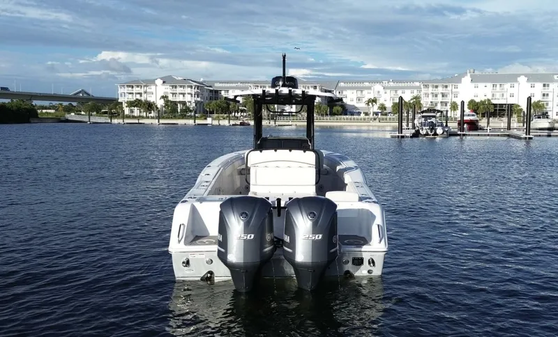  Yacht Photos Pics 2020 Sea Hunt Gamefish 27 - Image 5