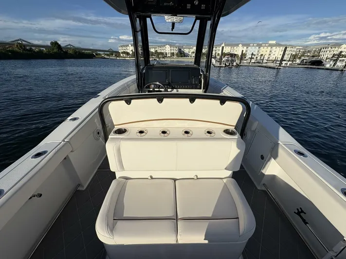  Yacht Photos Pics 2020 Sea Hunt Gamefish 27 - Image 10