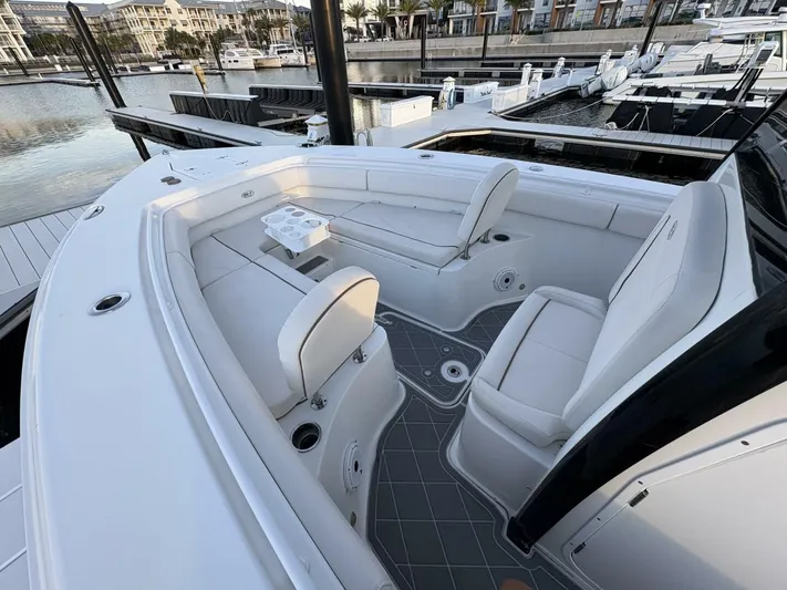  Yacht Photos Pics 2020 Sea Hunt Gamefish 27 - Image 15