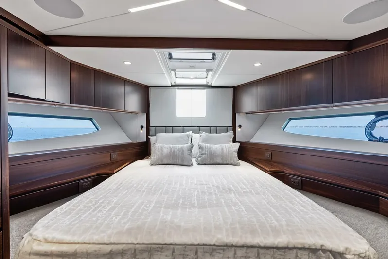 Our Trade Yacht Photos Pics 2024 Sunseeker Manhattan 55 - Image 21