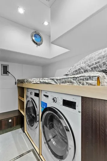 Our Trade Yacht Photos Pics 2024 Sunseeker Manhattan 55 - Image 25