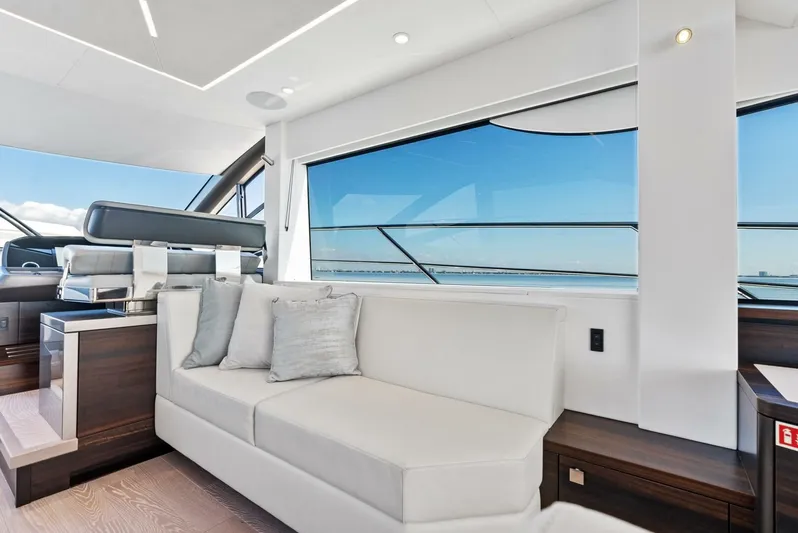 Our Trade Yacht Photos Pics 2024 Sunseeker Manhattan 55 - Image 15