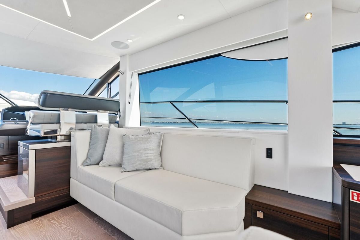 2024 Sunseeker 55 