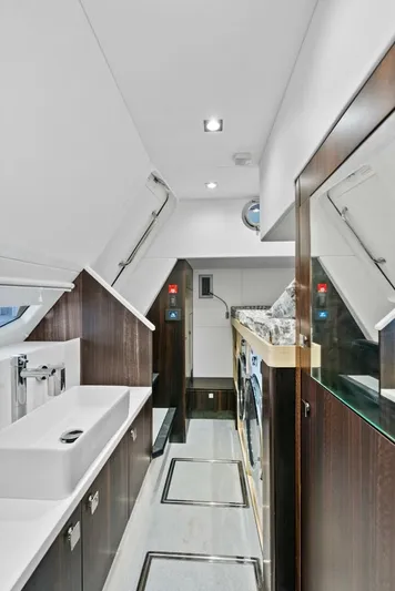 Our Trade Yacht Photos Pics 2024 Sunseeker Manhattan 55 - Image 24