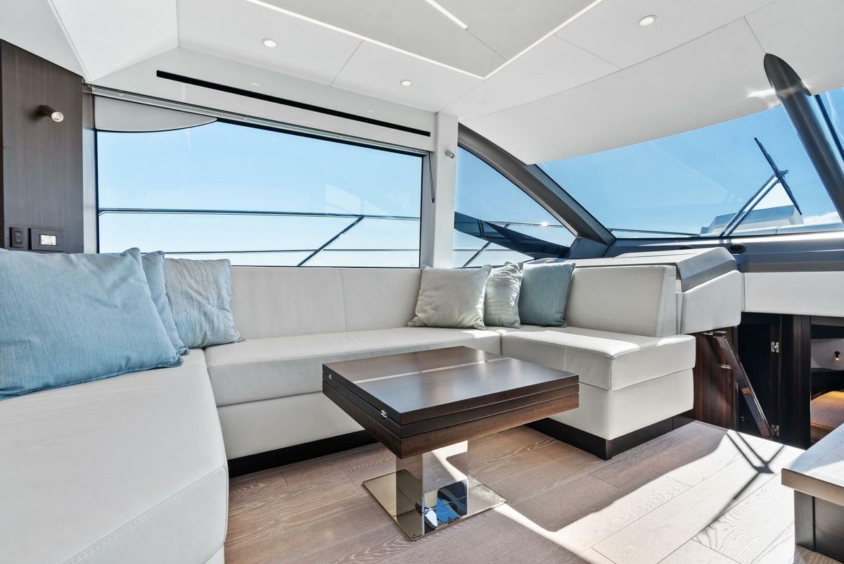 2024 Sunseeker 55 