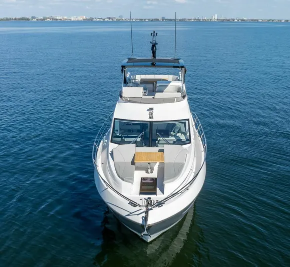 Our Trade Yacht Photos Pics 2024 Sunseeker Manhattan 55 - Image 4