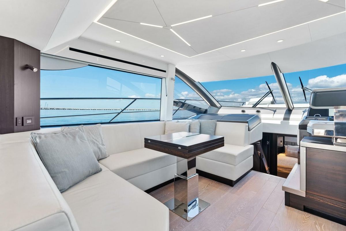 2024 Sunseeker 55 