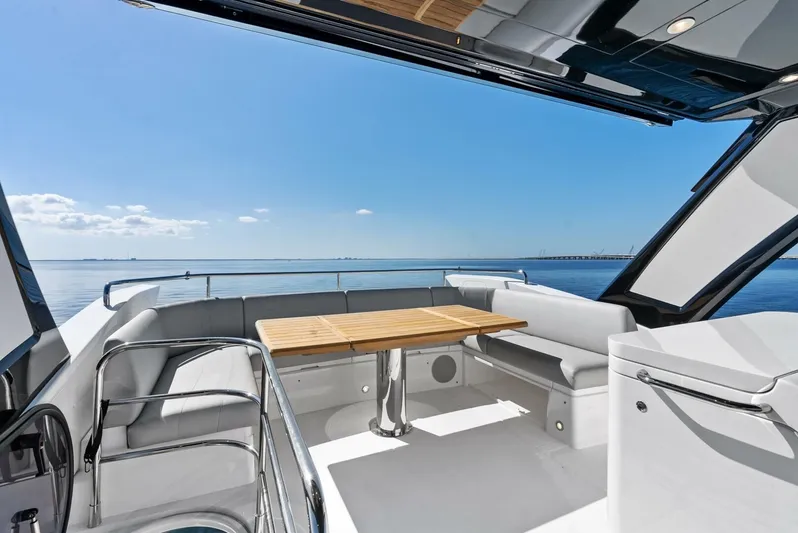 Our Trade Yacht Photos Pics 2024 Sunseeker Manhattan 55 - Image 28