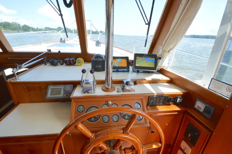 Passageway Yacht Photos Pics 