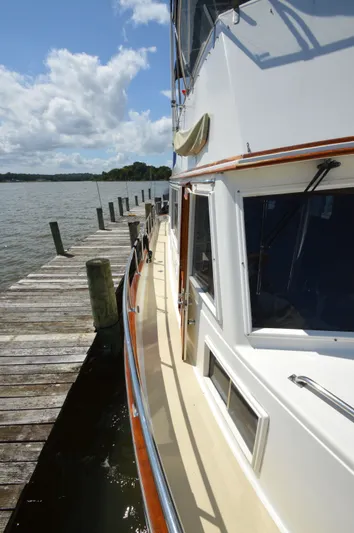 Passageway Yacht Photos Pics 