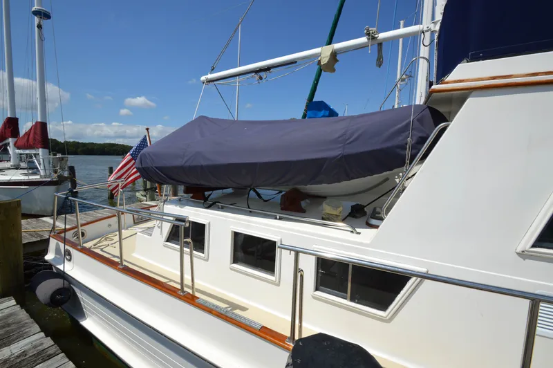 Passageway Yacht Photos Pics 