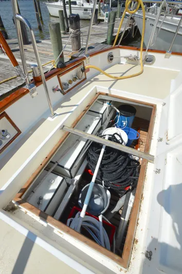 Passageway Yacht Photos Pics 