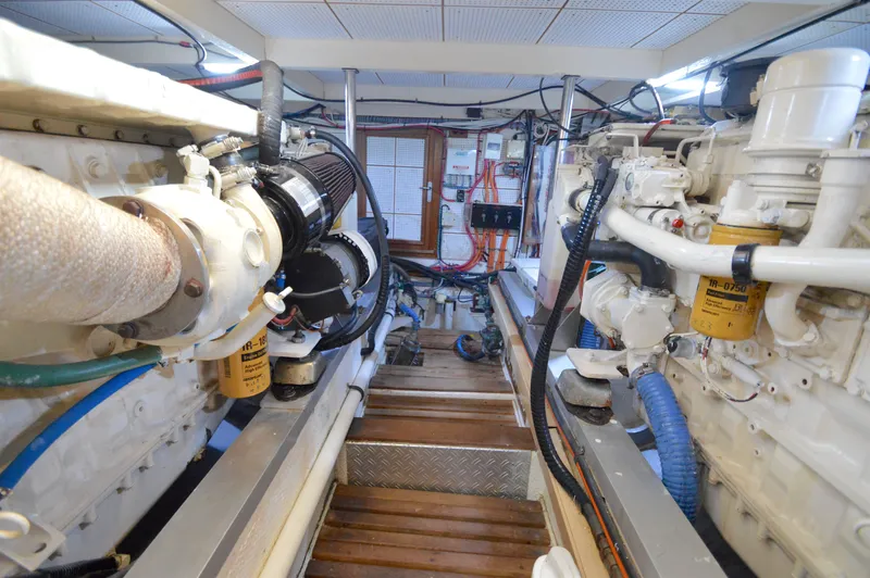 Passageway Yacht Photos Pics 