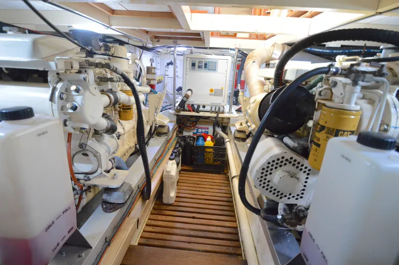 Passageway Yacht Photos Pics 