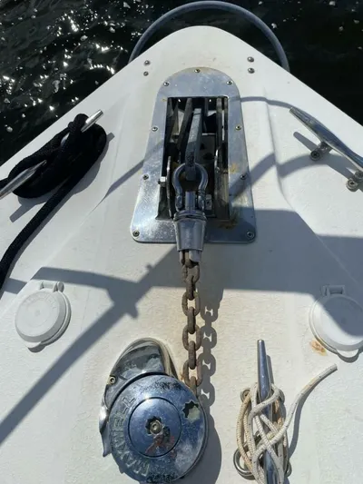  Yacht Photos Pics 1997 Carver 500 Cockpit Motor Yacht - Image 8