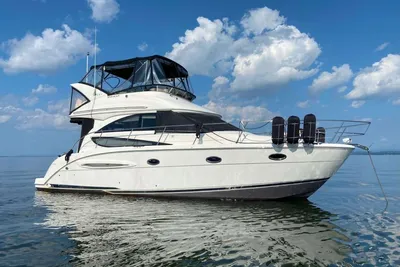 2009 Meridian 341 Sedan