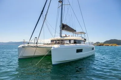 2025 Lagoon 43